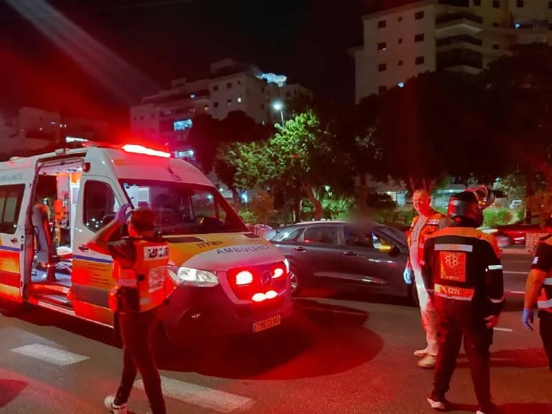 תאונה בין שני כלי רכב ברחוב צפניה באשקלון