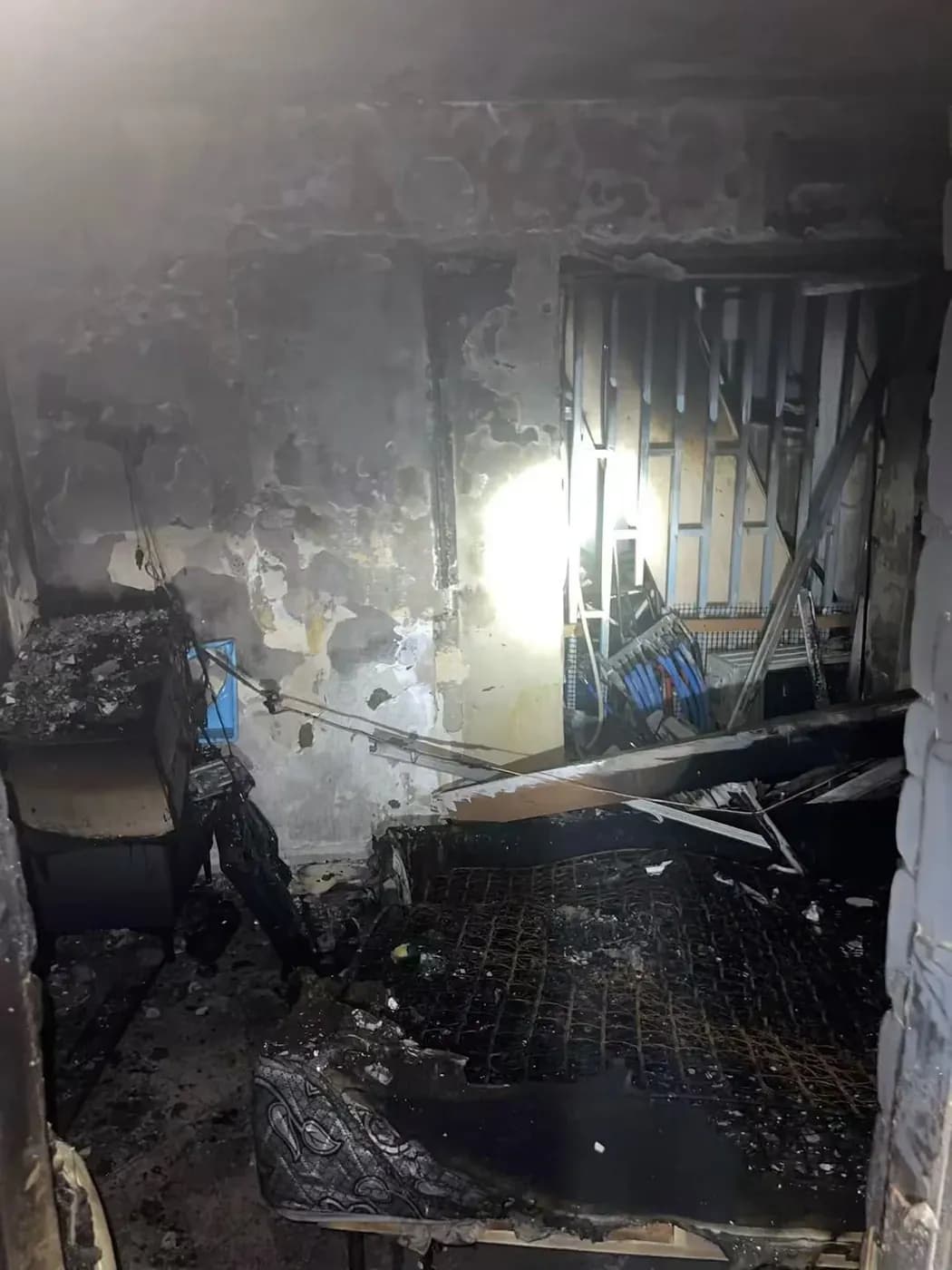 Fire in a building on David Raziel Street in Ashkelon: two people rescued